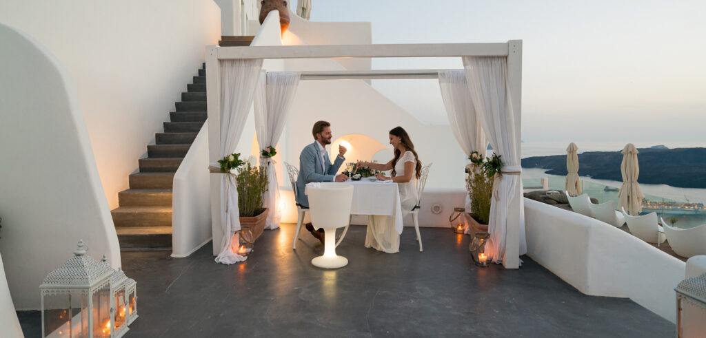 What Makes Matchmaking Services in New York Different from Online Dating?